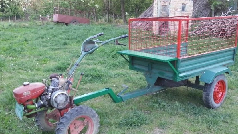 Muškarac iz okoline Zvornika poginuo nakon prevrnuća motokultivatora