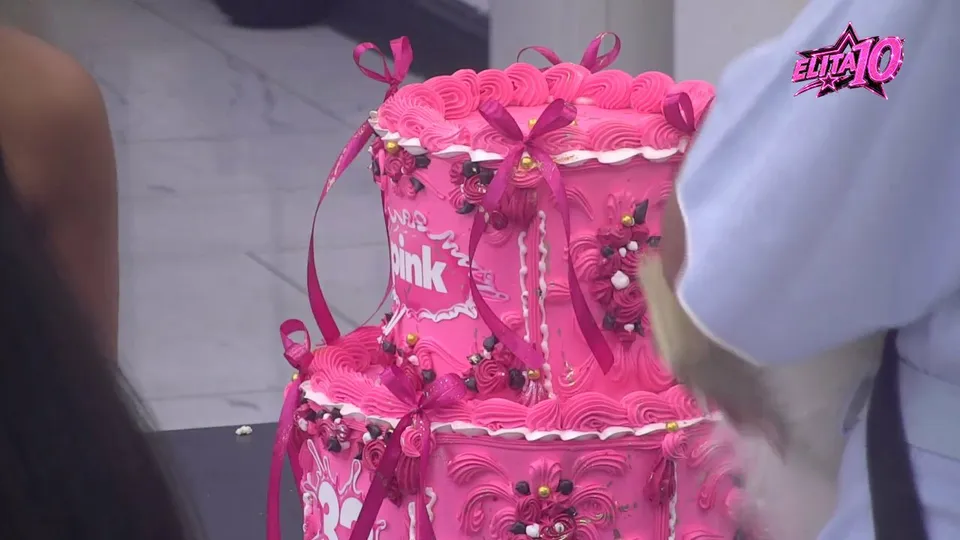 TV Pink slavi 32. rođendan, a učesnicima Elite pripremljeno je posluženje