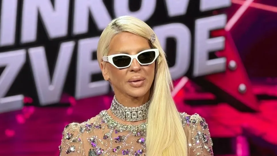 Jelena Karleuša na noćnom izlasku u Beogradu: Rezervisala separe, društvo joj pravila i tekstopiskinja Jovana Radosavljević