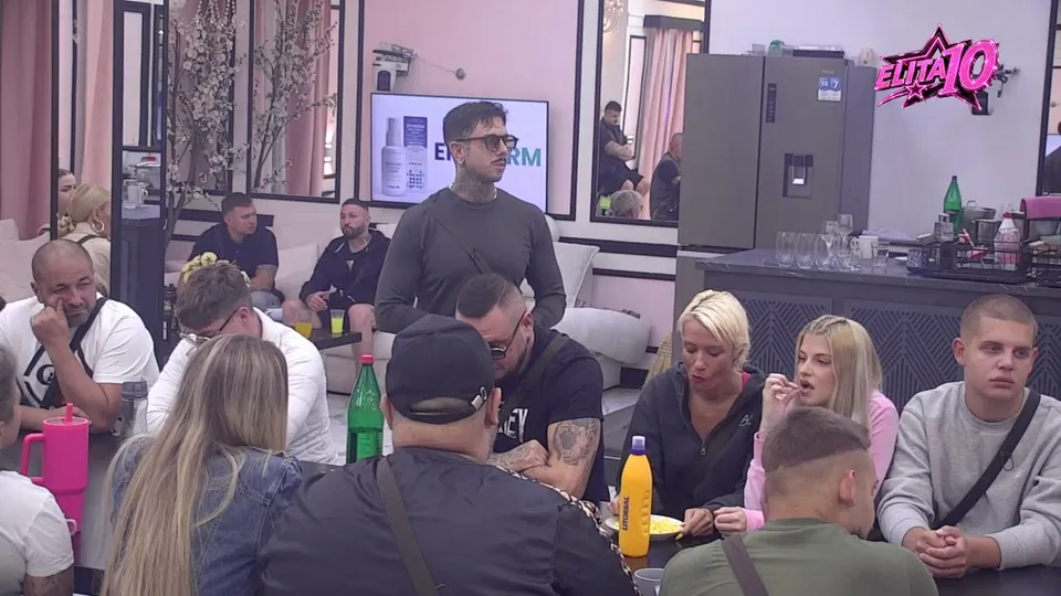 Đukić o Aneli i Caru: "Nismo u odnosu, rekao sam joj da pronađe prioritete"