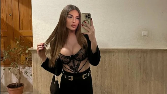Tokom boravka u Srbiji Nikolina Kovačević posjetila je manastir Kamenac