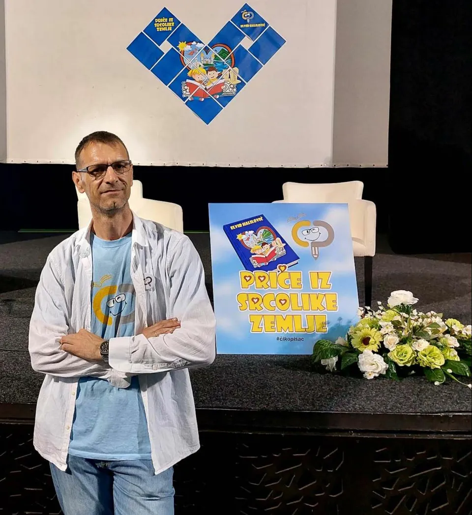 Čikopisac Elvir Halilović predstavlja novu knjigu „Srebrenko i druge priče iz Srcolike zemlje“