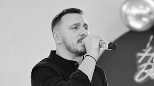 Poginuo pjevač Goran Maksimović Gogo u teškoj saobraćajnoj nesreći kod Šapca