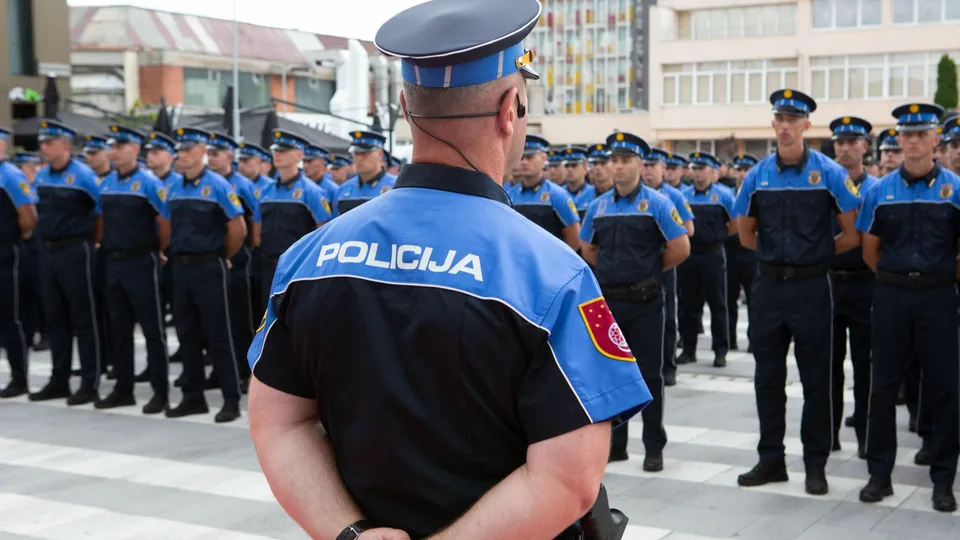 Sutra defile policijskih snaga u Sarajevu, početak u 14 sati ispred Vječne vatre