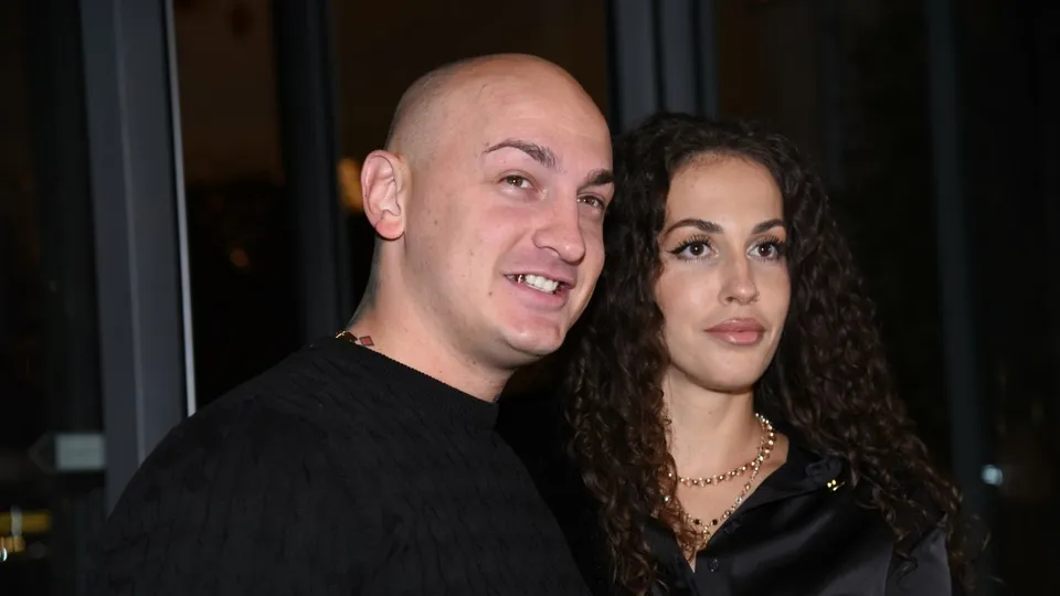 Dramatičan nastup koji je Desingerica teško zapamtio: Nevena otkrila karmin na njegovim usnama, a onda je povraćao njoj po nogama