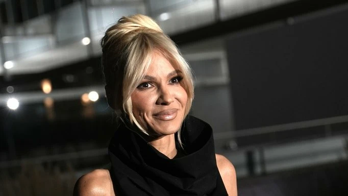 Nataša Bekvalac proslavila rođendan u užem krugu, a Aleksandra Prijović joj je upotpunila veče (FOTO+VIDEO)