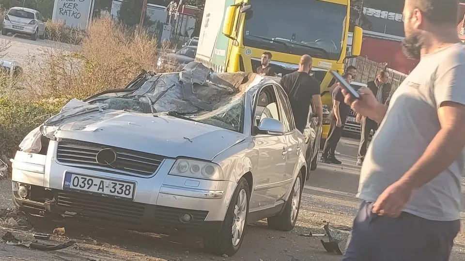 Tri osobe povrijeđene u saobraćajnoj nesreći u sarajevskom naselju Rajlovac