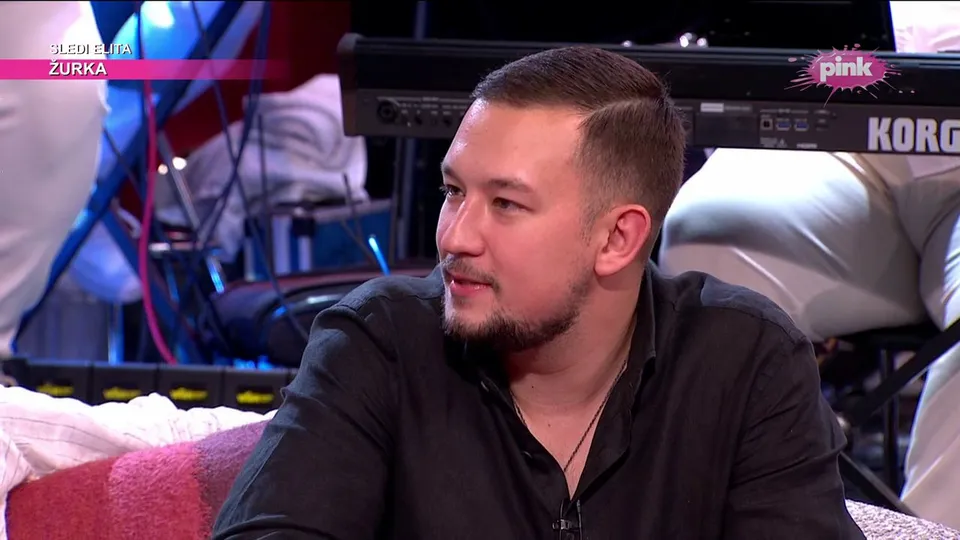 Uroš Živković otvoreno o porodici i estradi: Sin je prohodao, trudim se da balansiram kuću i posao