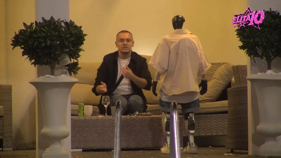 Dača nije uspio da drži jezik za zubima, pa otkrio Caru tajnu: Na koga je bacio oko u Eliti?
