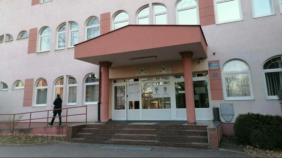 Osuđen muškarac iz Brčkog koji je supruzi ispalio metak u glavu