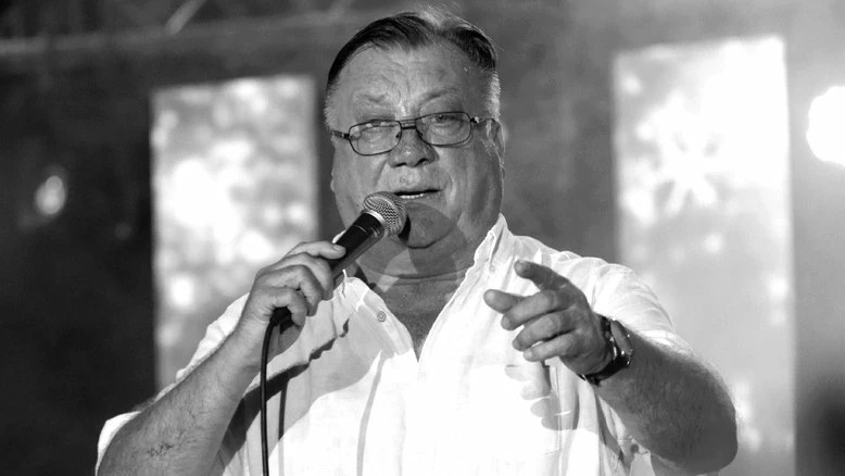 Godinu dana bez Halida Bešlića: Legendarni pjevač izgubio bitku s bolešću, a iza sebe ostavio brojne hitove