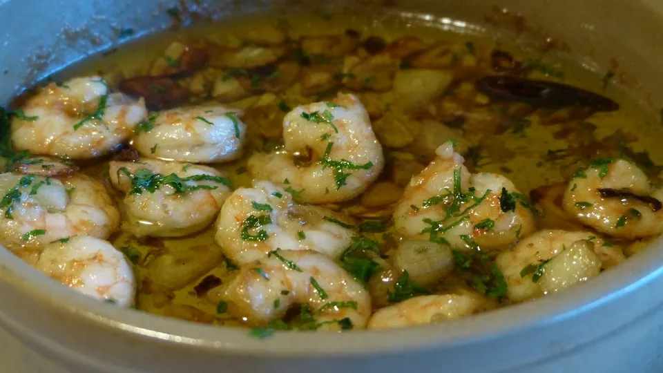 Čorba sa račićima koja osvaja na prvu kašiku: Restoranski specijalitet iz vaše kuhinje
