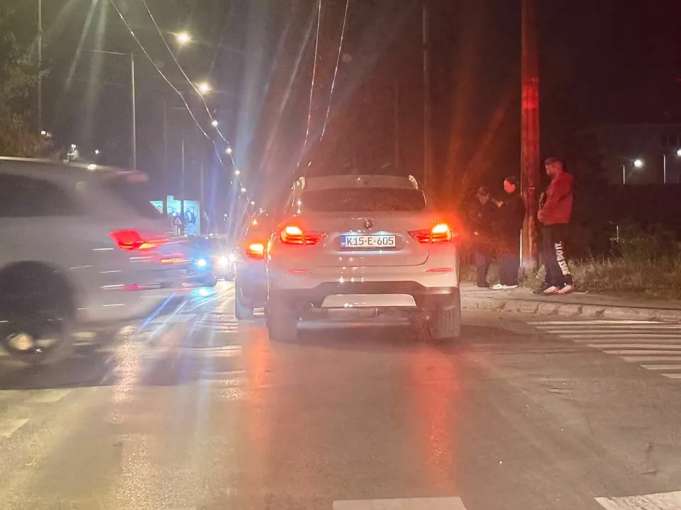 Saobraćajna nesreća u sarajevskom naselju Aneks, učestvovala dva vozila