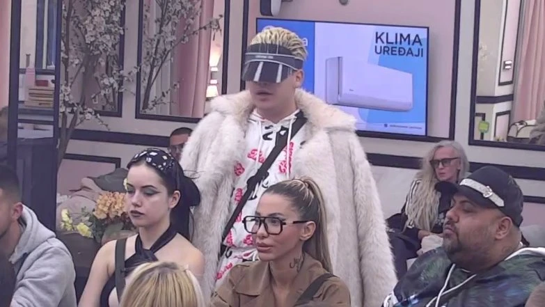 „Ideš u propast s ovim čovjekom“: Uroš Stanić oštro o vezi Aneli i Filipa Cara