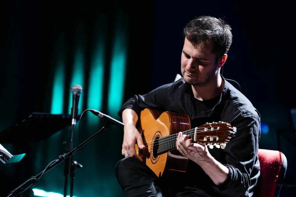 Mirza Redžepagić i SA Sinfonietta u Mostaru spajaju flamenko gitaru i gudački kvartet