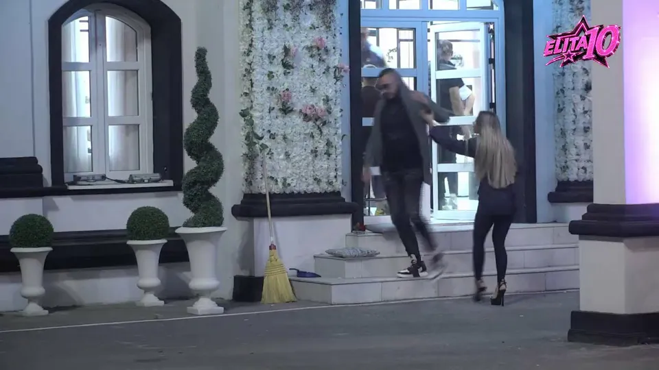 Gotova ti je priča sa mnom: Car stavio Aneli na ignor, ona ga moli da porazgovaraju! (VIDEO)