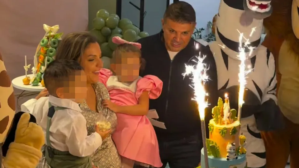 Nadica Ademov i suprug Damir sinu Amelu pripremili proslavu s džunglom, vatrometom i višespratnom tortom (FOTO)