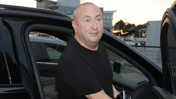 Radiša Trajković Đani stigao u Beograd: Otkrio kako se osjeća supruga Slađa, o honoraru za Novu godinu nije želio govoriti