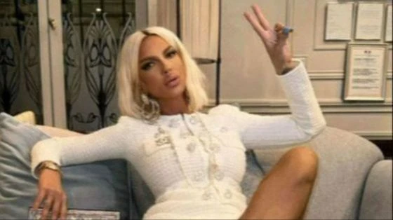 Jelena Karleuša gostujući u jutarnjem programu Pinka u šali spomenula treće dijete