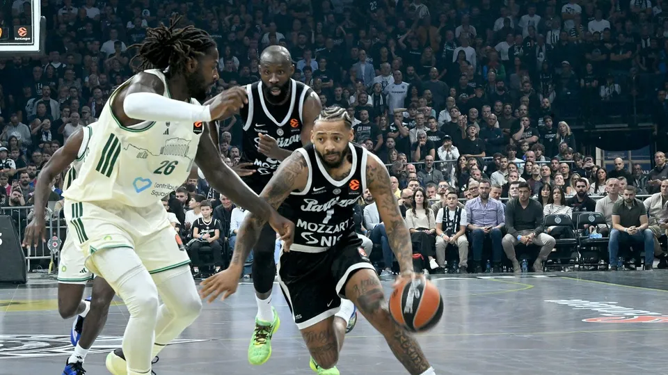 Partizan poražen od Fenerbahčea u Istanbulu – treći uzastopni poraz u Evroligi, slijedi vječiti derbi