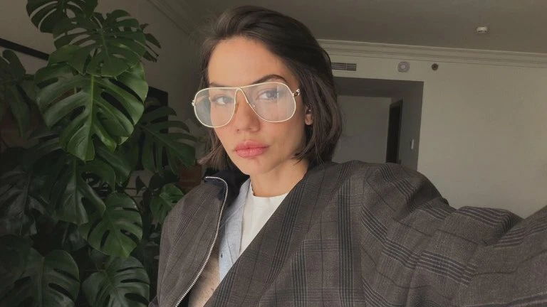 Drama u Istanbulu: Demet Ozdemir iz poplave izvučena čamcem