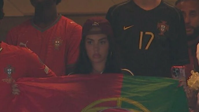 Crveno srce koje je svima reklo sve: Georgina stala uz Ronalda