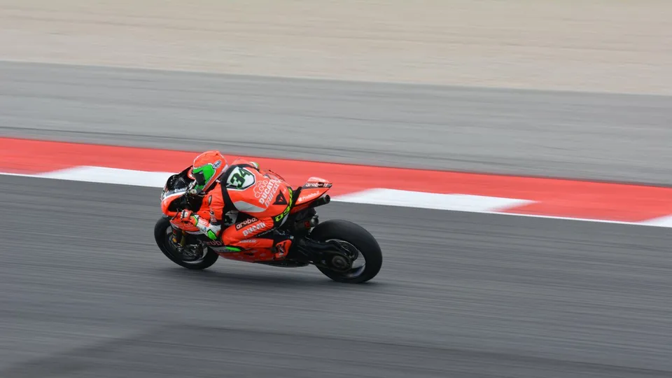 Težak udes obilježio Veliku nagradu Indonezije u Moto 2: Trka prekinuta već u prvom krugu