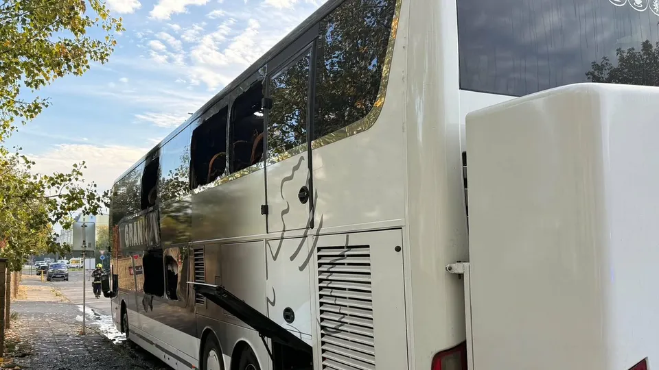 Autobus fudbalera Famosa sleteo s puta: povrijeđeno nekoliko osoba, utakmica odložena